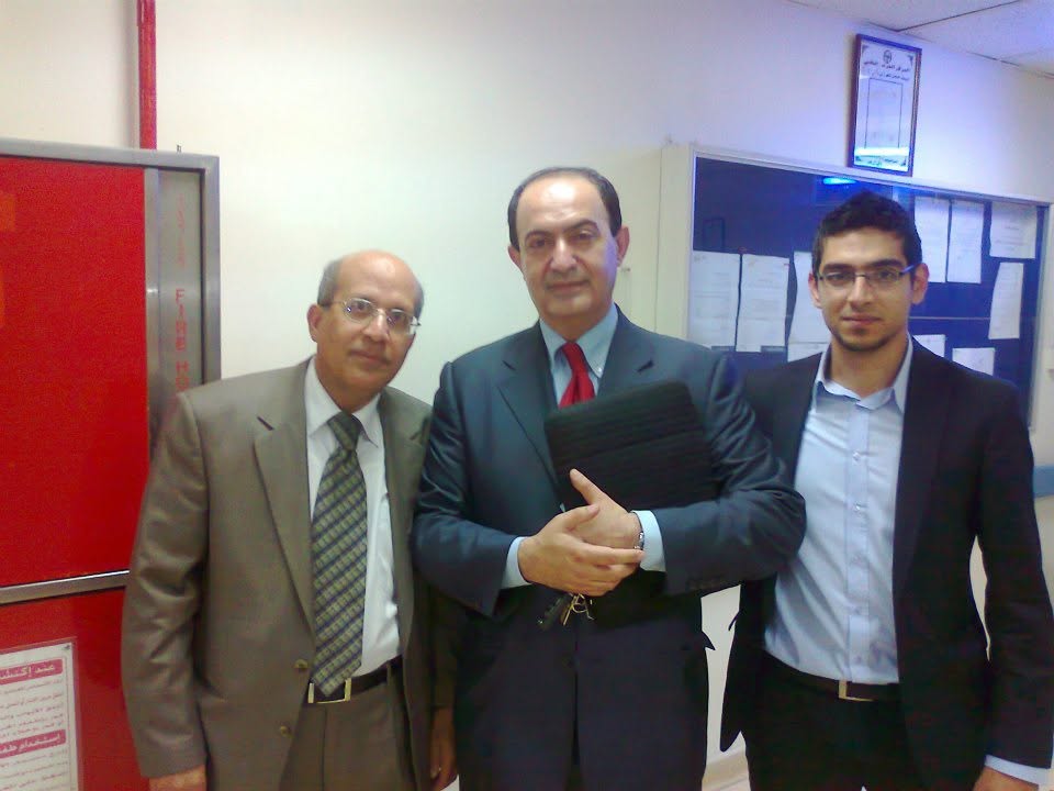 مايو 15 مايو 2012·النشاط العلمي الشهري للجنة العلمية والتعليم الطبي المستمر : الثلاثاء 15-05-2012 وبالتعاون مع المركز العربي الطبي : محاضرة بعنوان : الجديد في نقص التروية القلبية واحتشاء عضلة القلب القاها الدكتور محمود زريق استشاري امراض القلب والشرايين